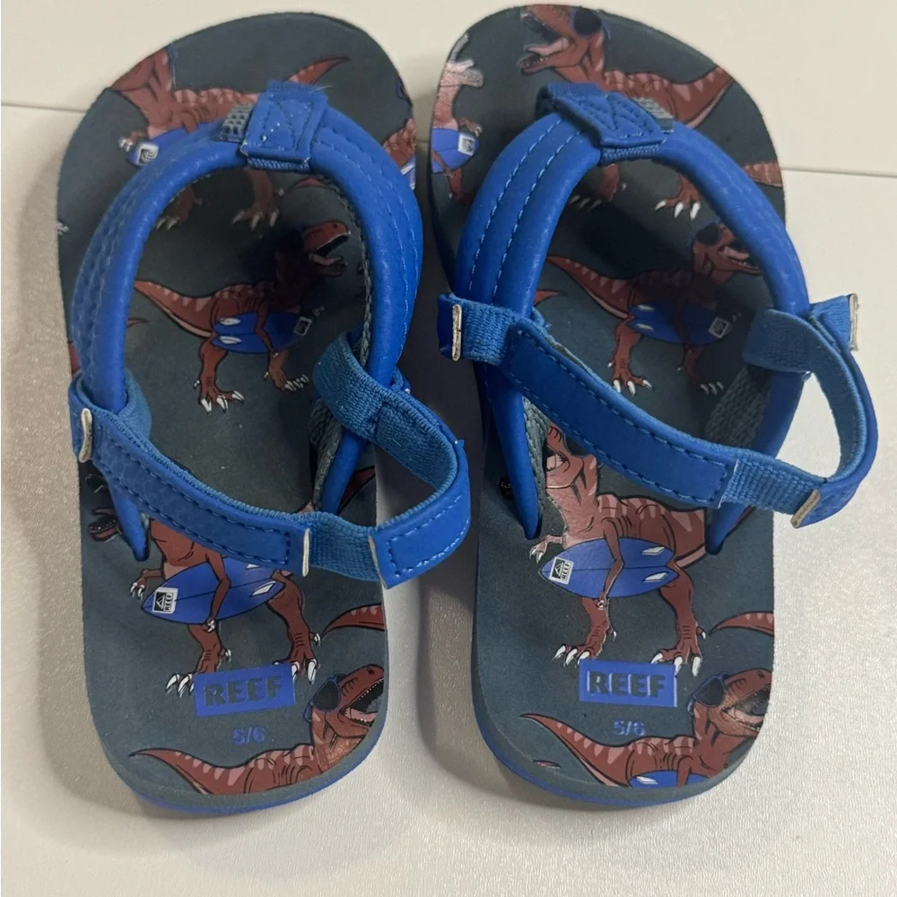 Reef Toddler Blue and Brown Dinosaur Sandals Size 5/6